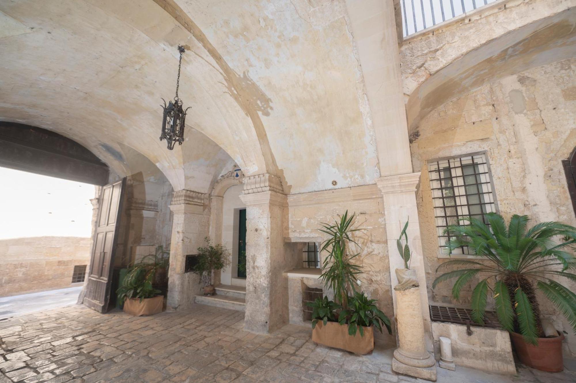 Basseo33 Suite Lecce Dış mekan fotoğraf